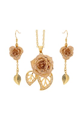 White Matched Set in Gold Leaf Theme. Tight Bud Rose, Pendant & Earrings
